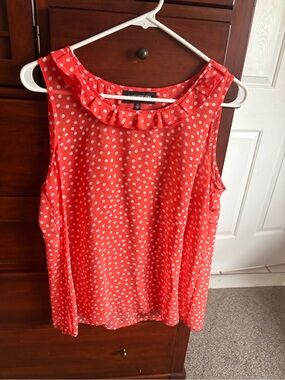 Jones New York Orange -White Polka Dot Ruffle Neck Sleeveless Top